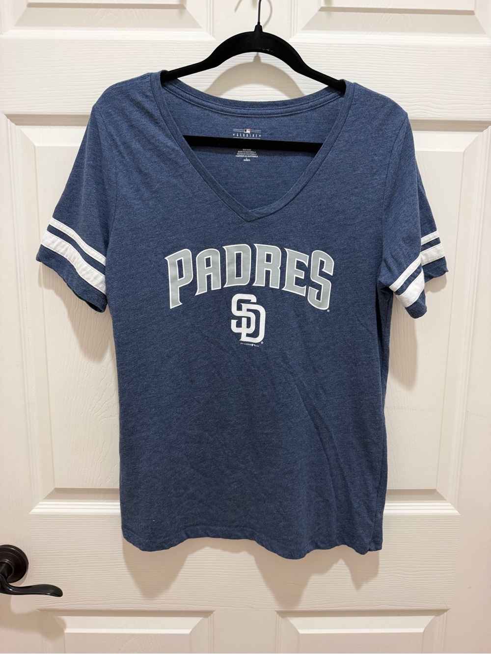 San Diego Padres Women's V-Neck T-Shirt Size Large Blue 5th & Ocean Y2K
